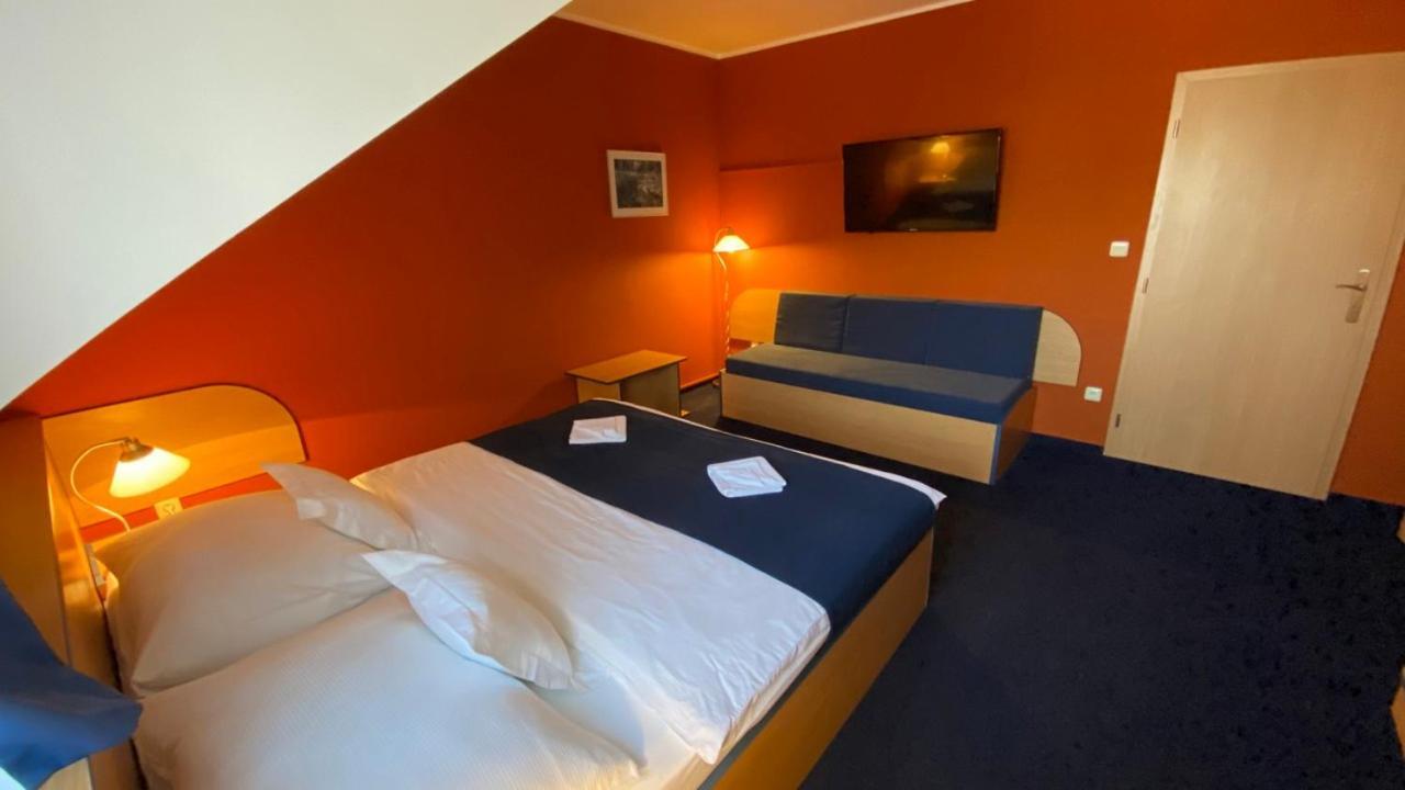 Hotel U Milina Kültér fotó
