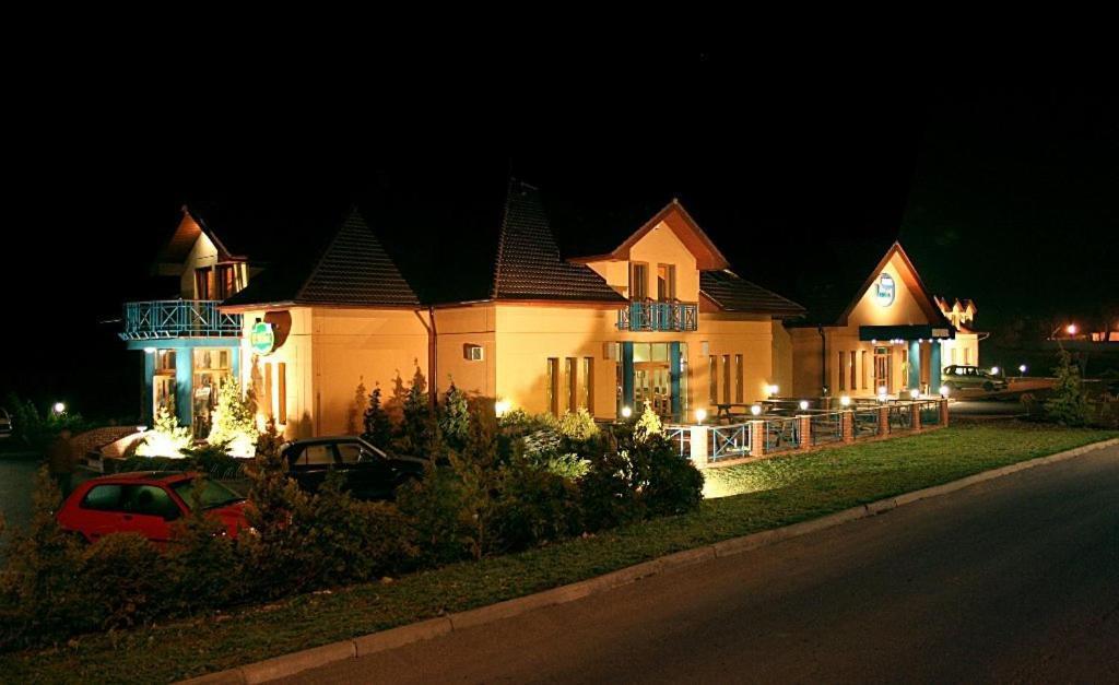 Hotel U Milina Kültér fotó