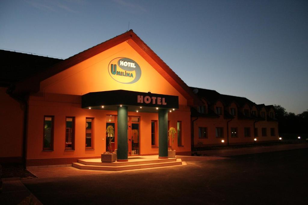 Hotel U Milina Kültér fotó